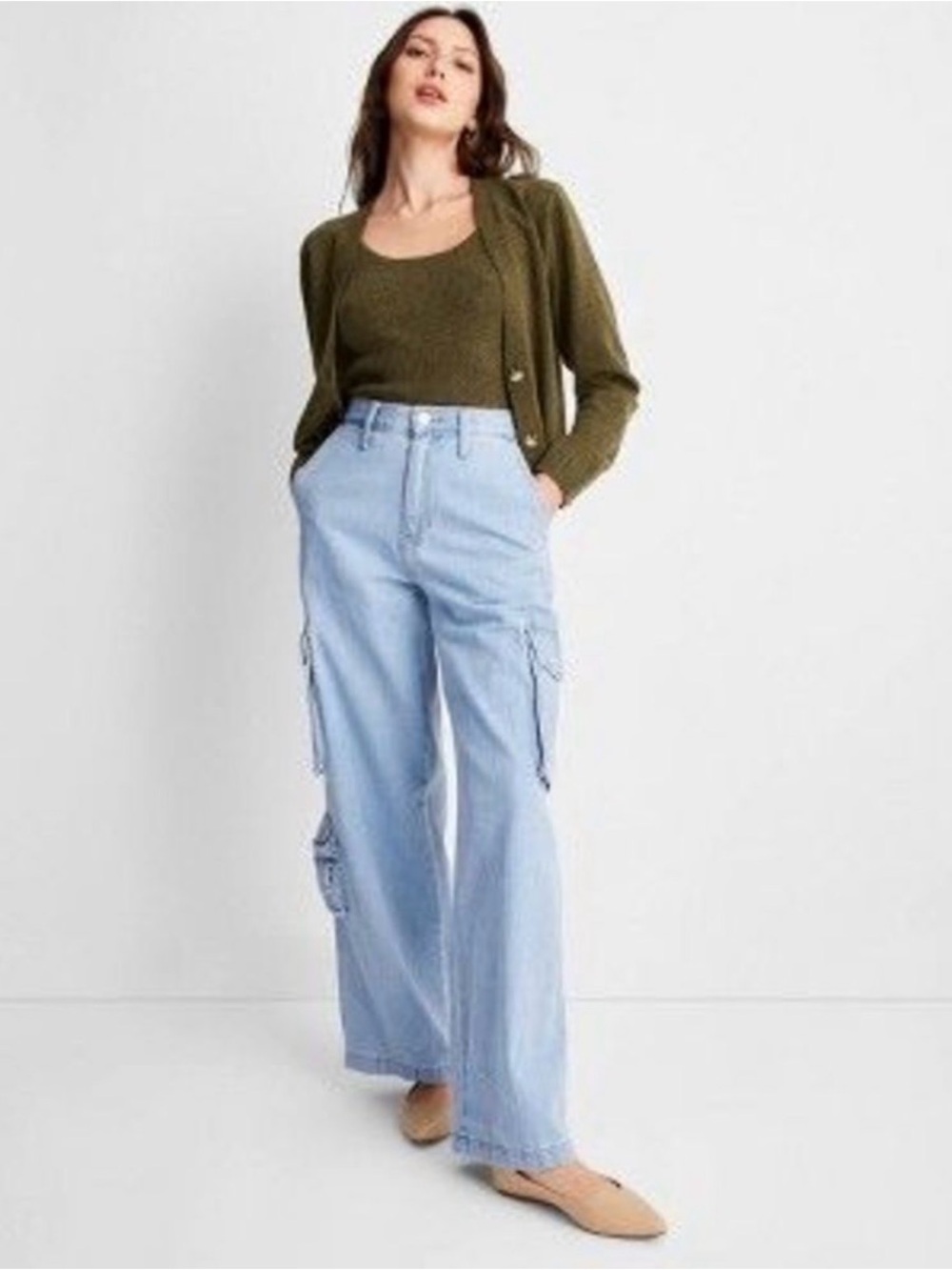 Universal Thread Women's High-Rise Wide Leg Denim Cargo Pants
